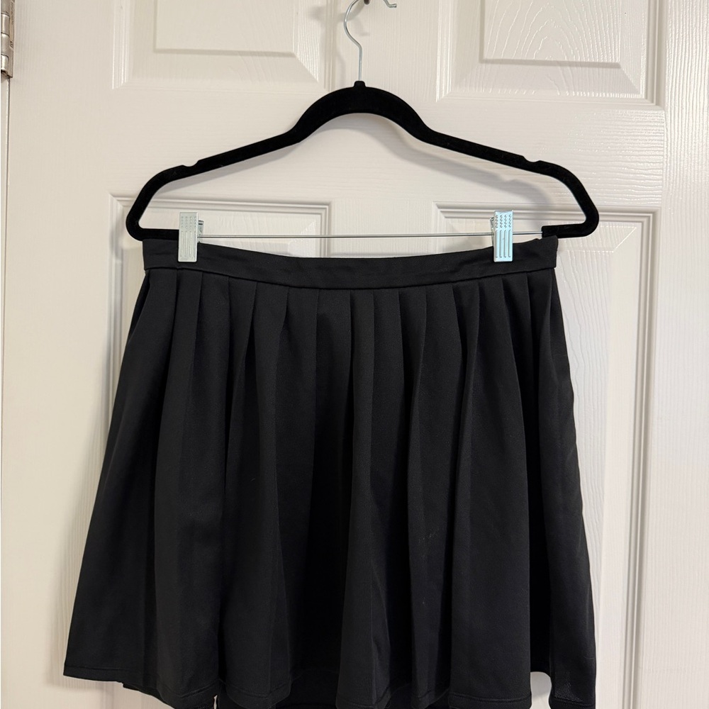 Adidas Black Pleated Skirt size L